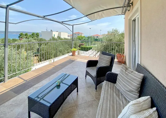 V Tatil Evi Dobropoljana