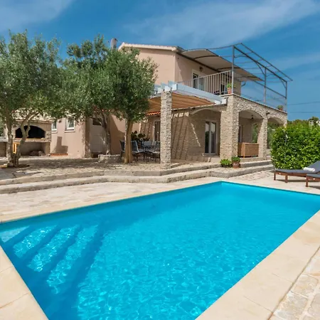 Stunning In With House Sea View Holiday home *