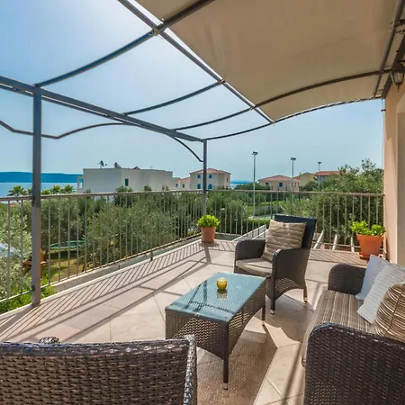 Stunning In With House Sea View Holiday home