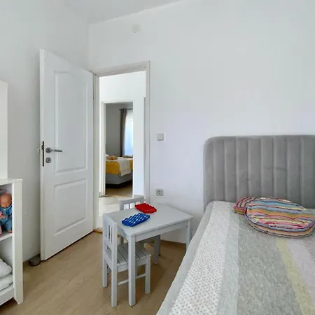 V Дом отдыха Dobropoljana