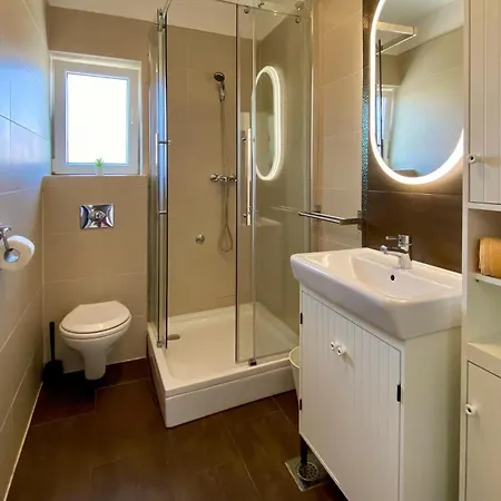 Stunning In With House Sea View Holiday home *